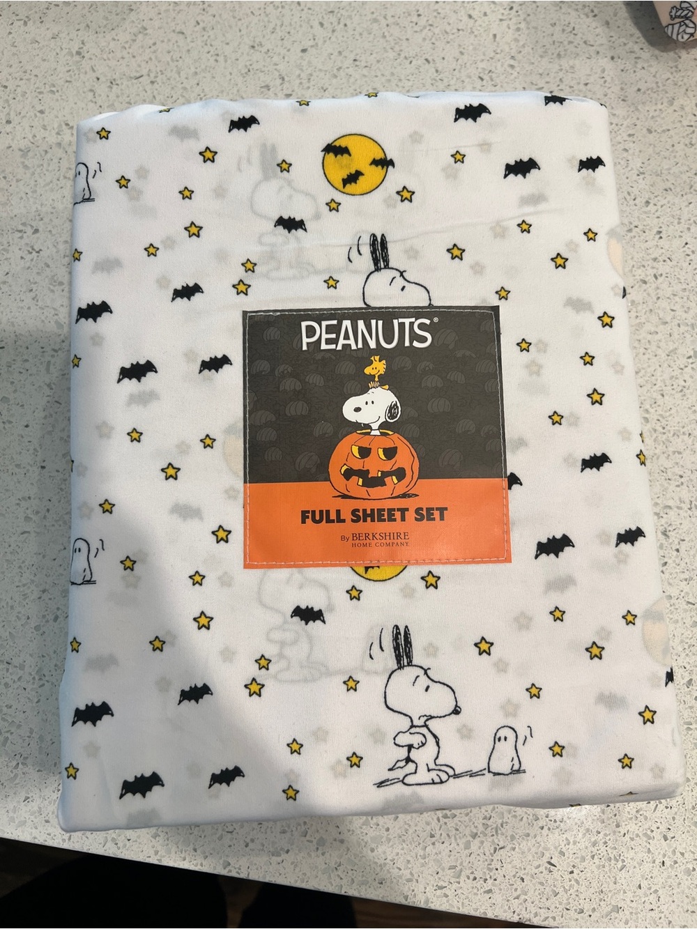 Peanuts Snoopy Halloween Sheet Set - White with Yellow and Black